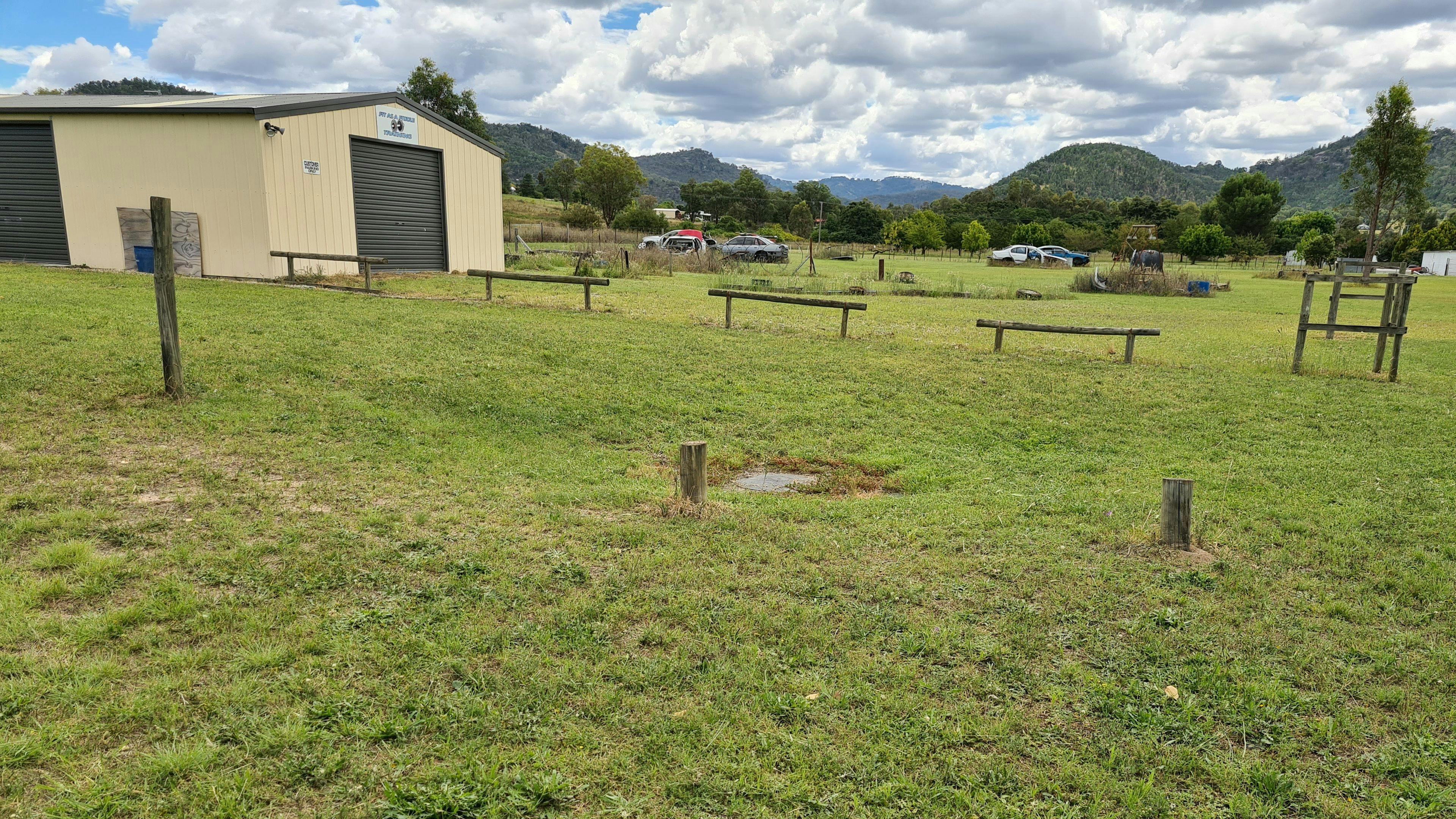 Crystal Peak - 20 mins to Tamworth
