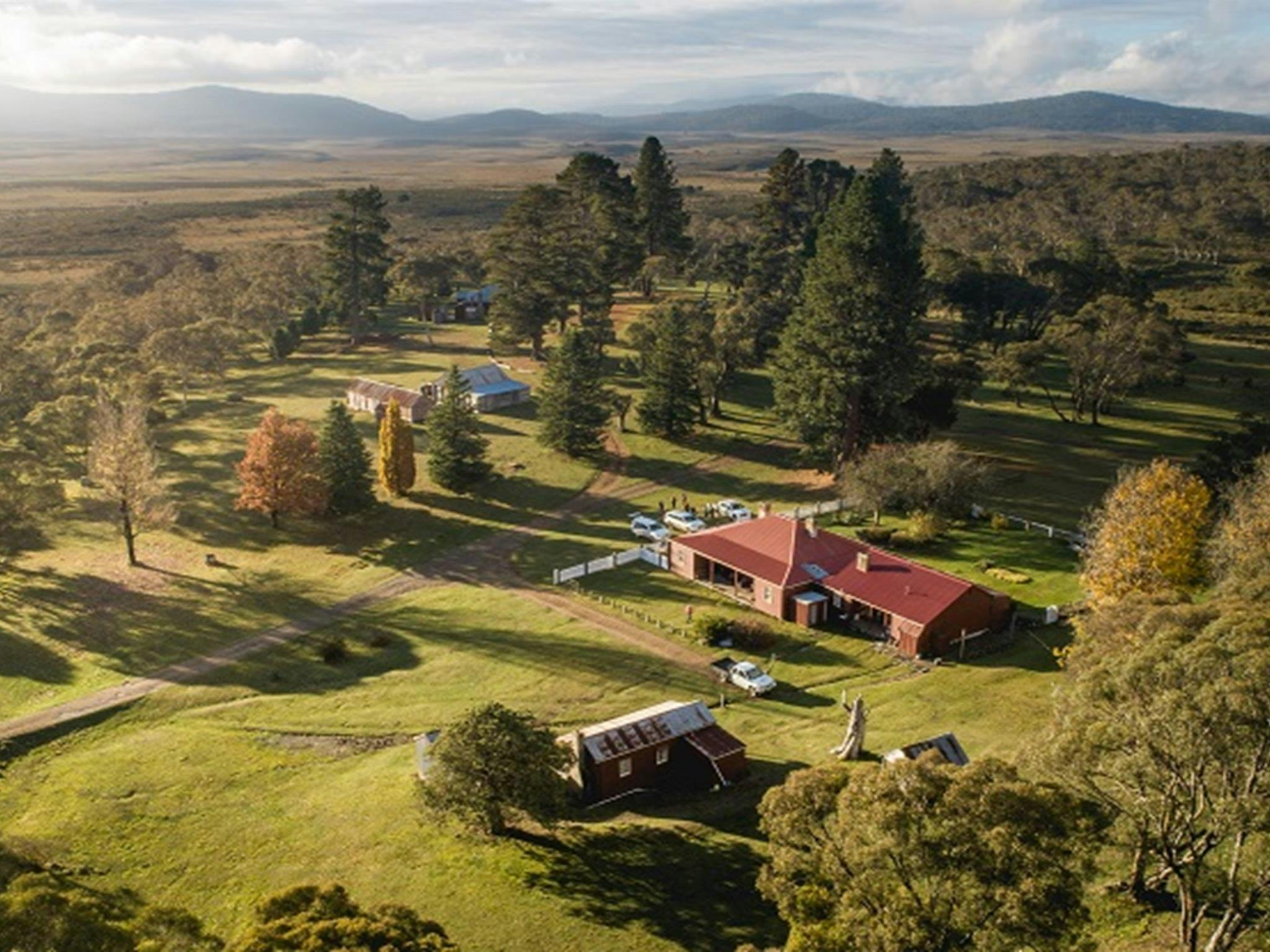 科修斯科國家公園庫蘭戈莊園鳥瞰圖。照片：羅布·穆拉利/DPIE