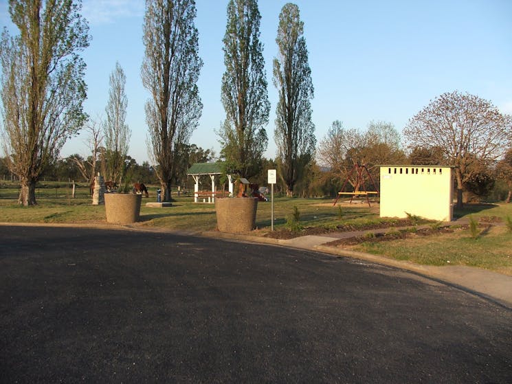 Entrance to the Bundarra Caravan Park, from Court St, Bundarra