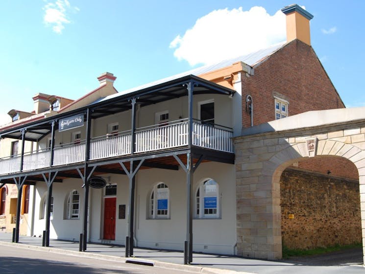 Front of Goulburn Club