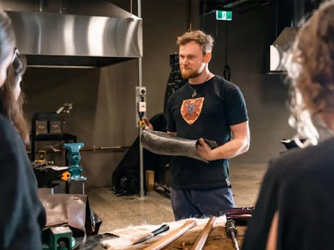 Whalebone 58 d02dc8096e8b4378c194f88e55007ccc