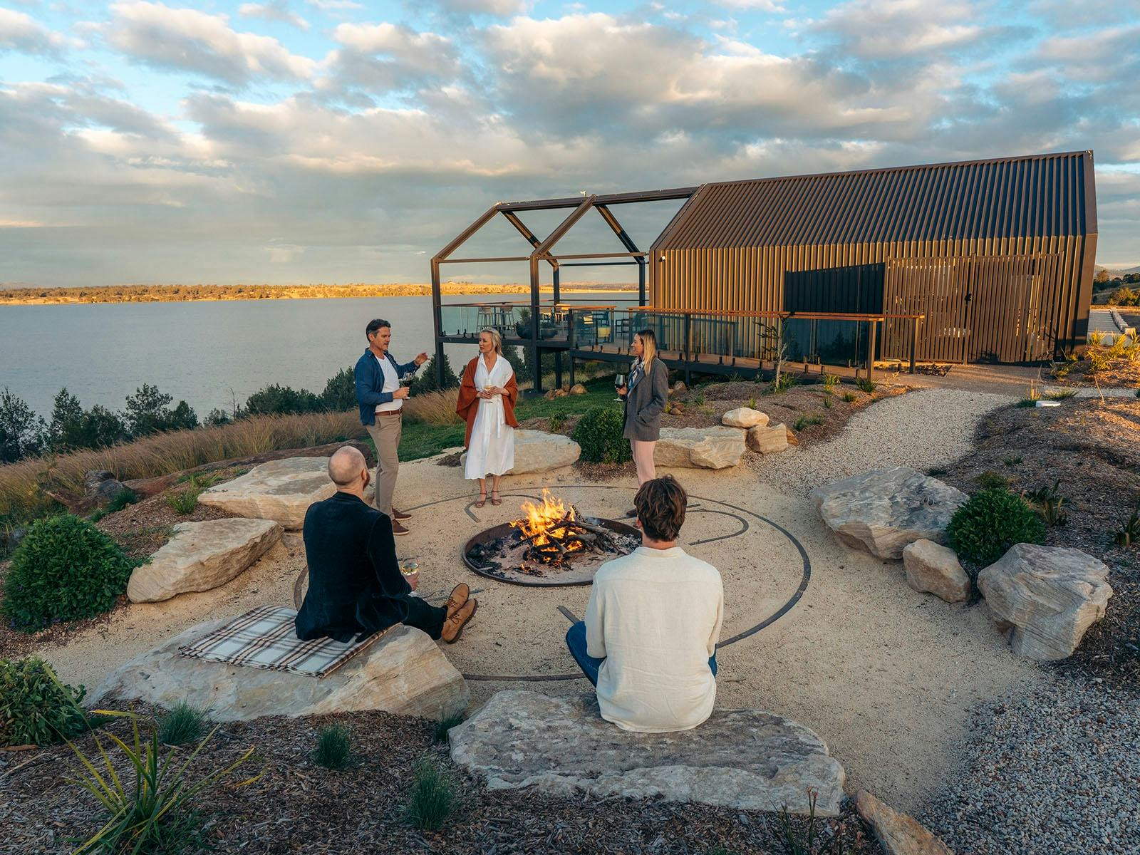 Wilderluxe Lake Keepit - firepit