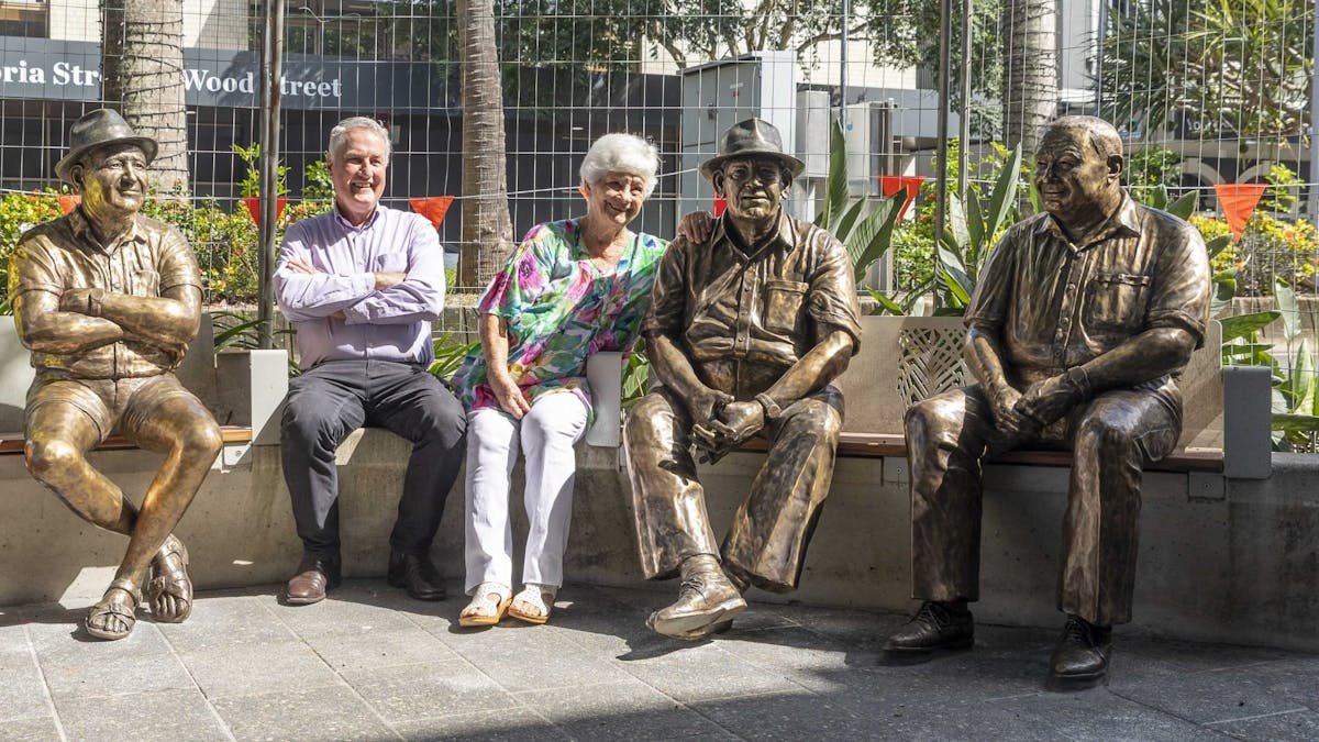 3 life sized silicon bronze statues