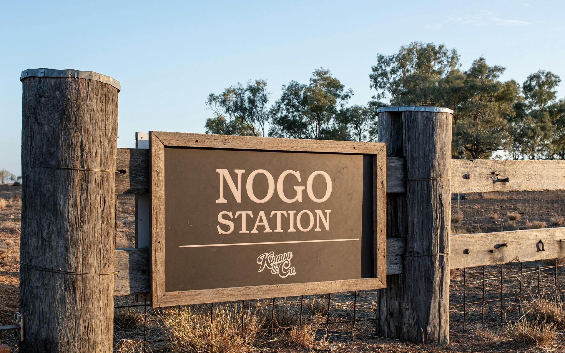 Nogo Station Gate
