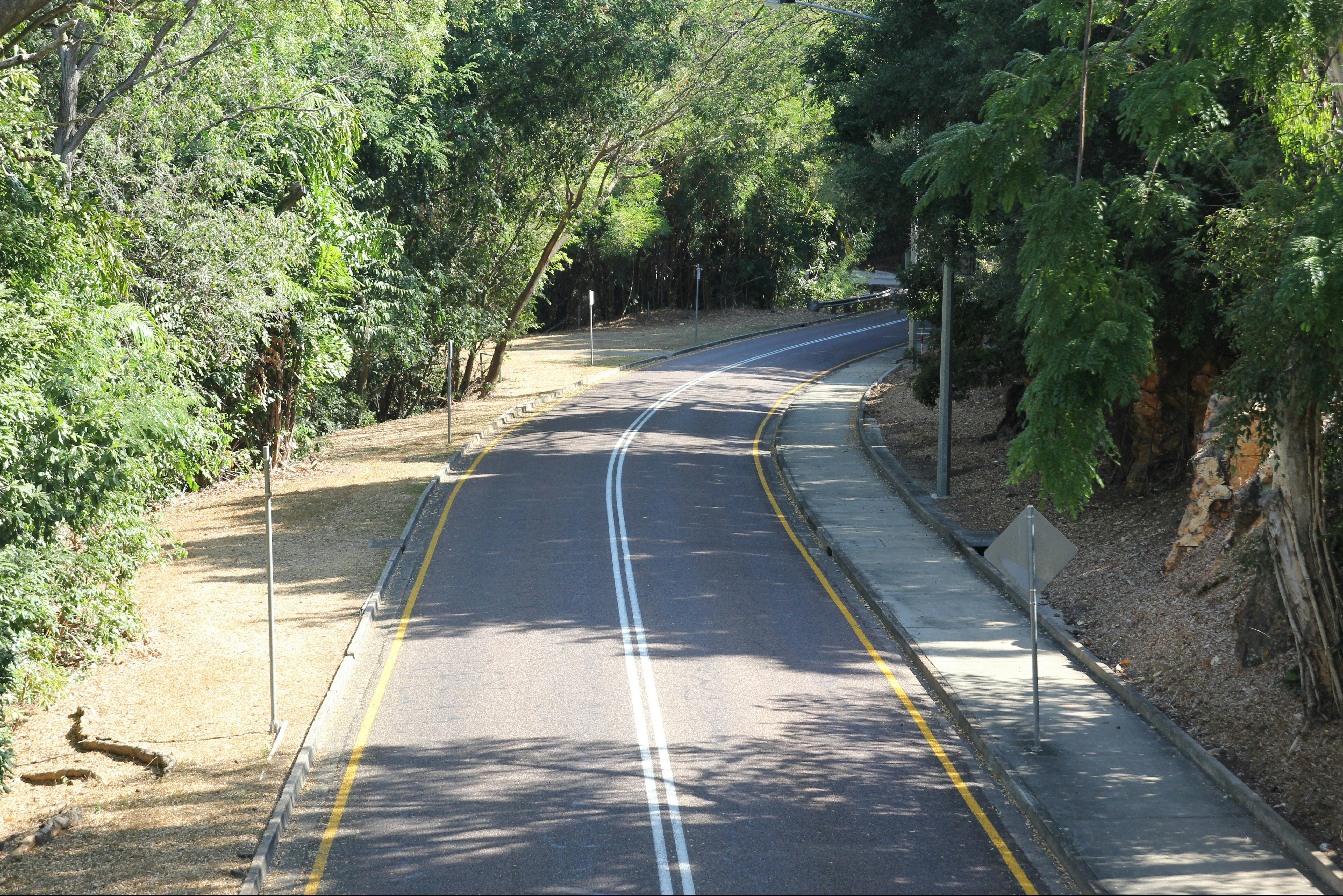 Hughes Avenue, Darwin