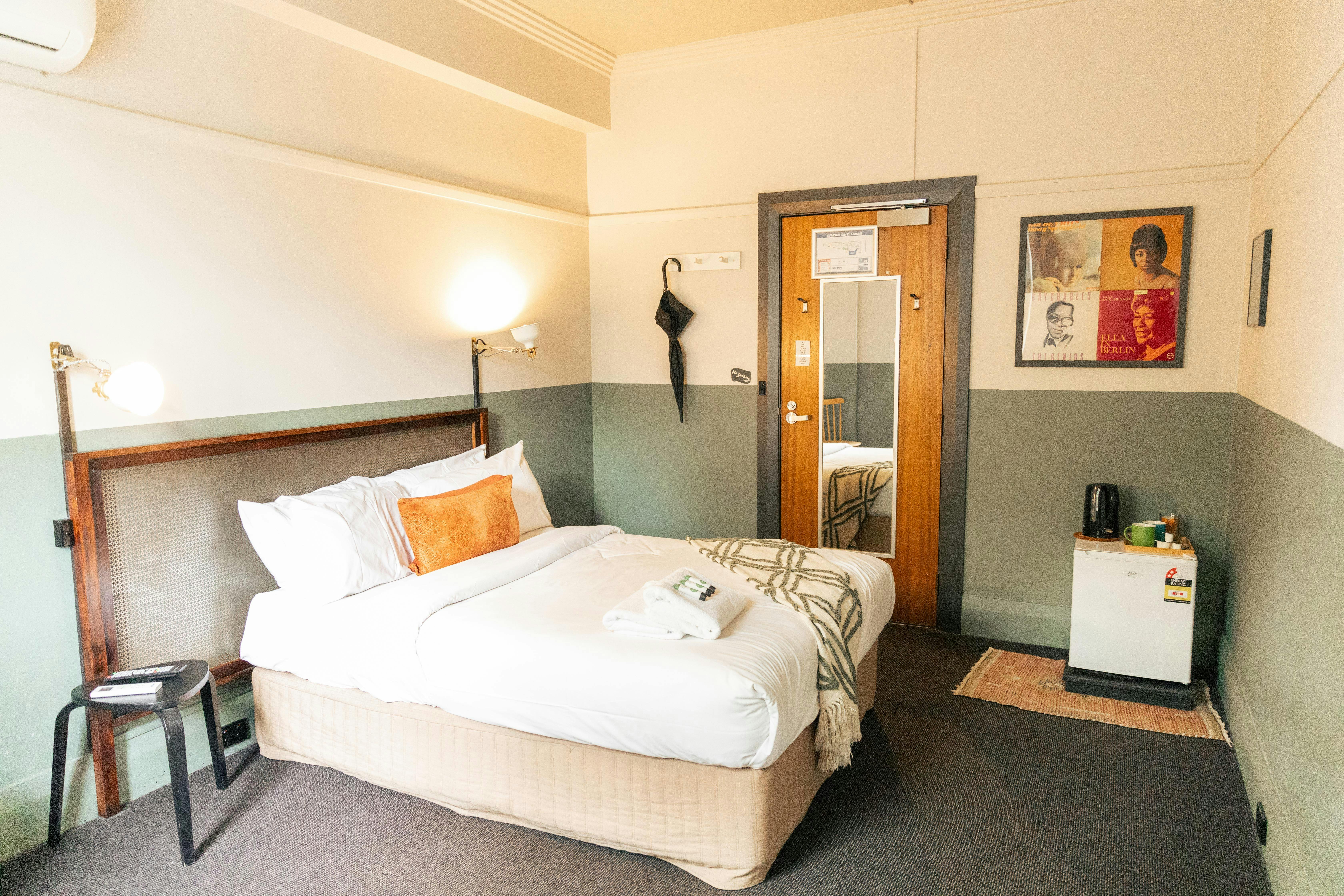 Double Room with Shared Bathroom