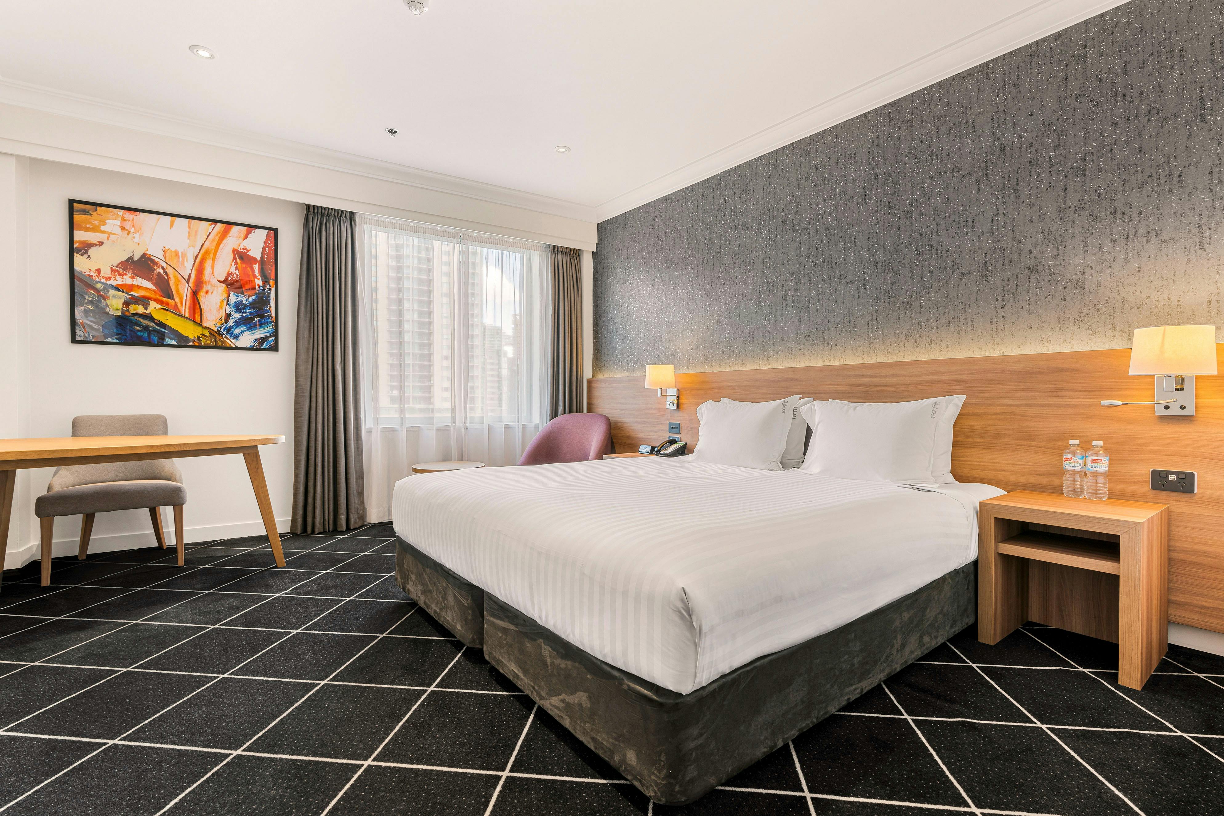 Deluxe King Room and Deluxe Twin Room