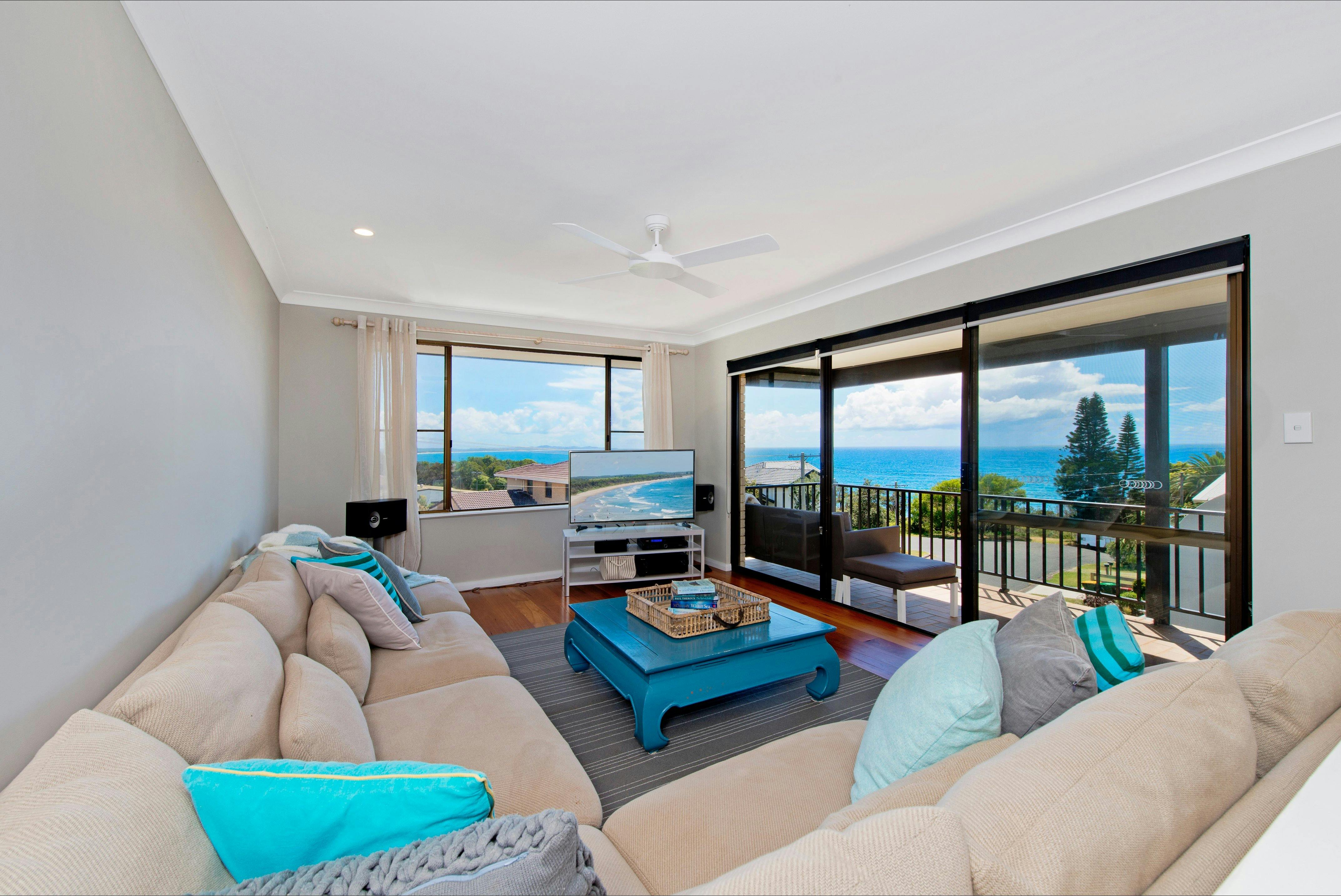 Apricari - lounge area