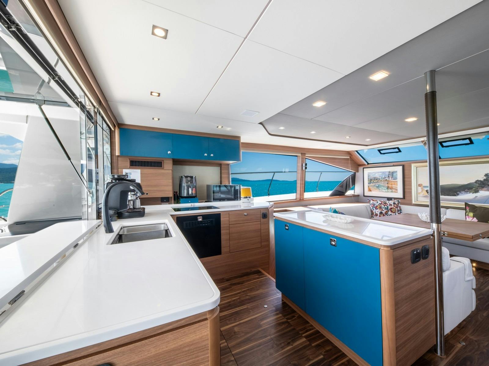 Aquila 54 - Galley