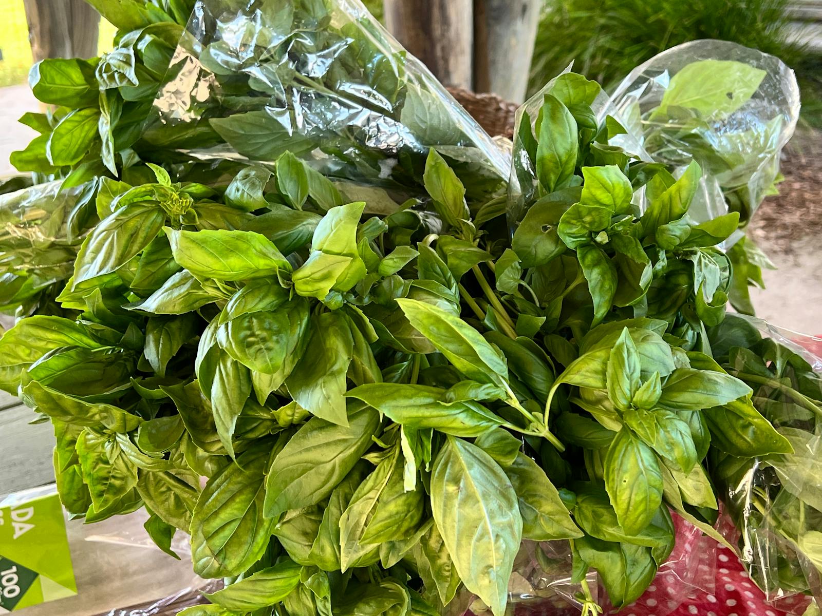 All veggies and fruit is organic