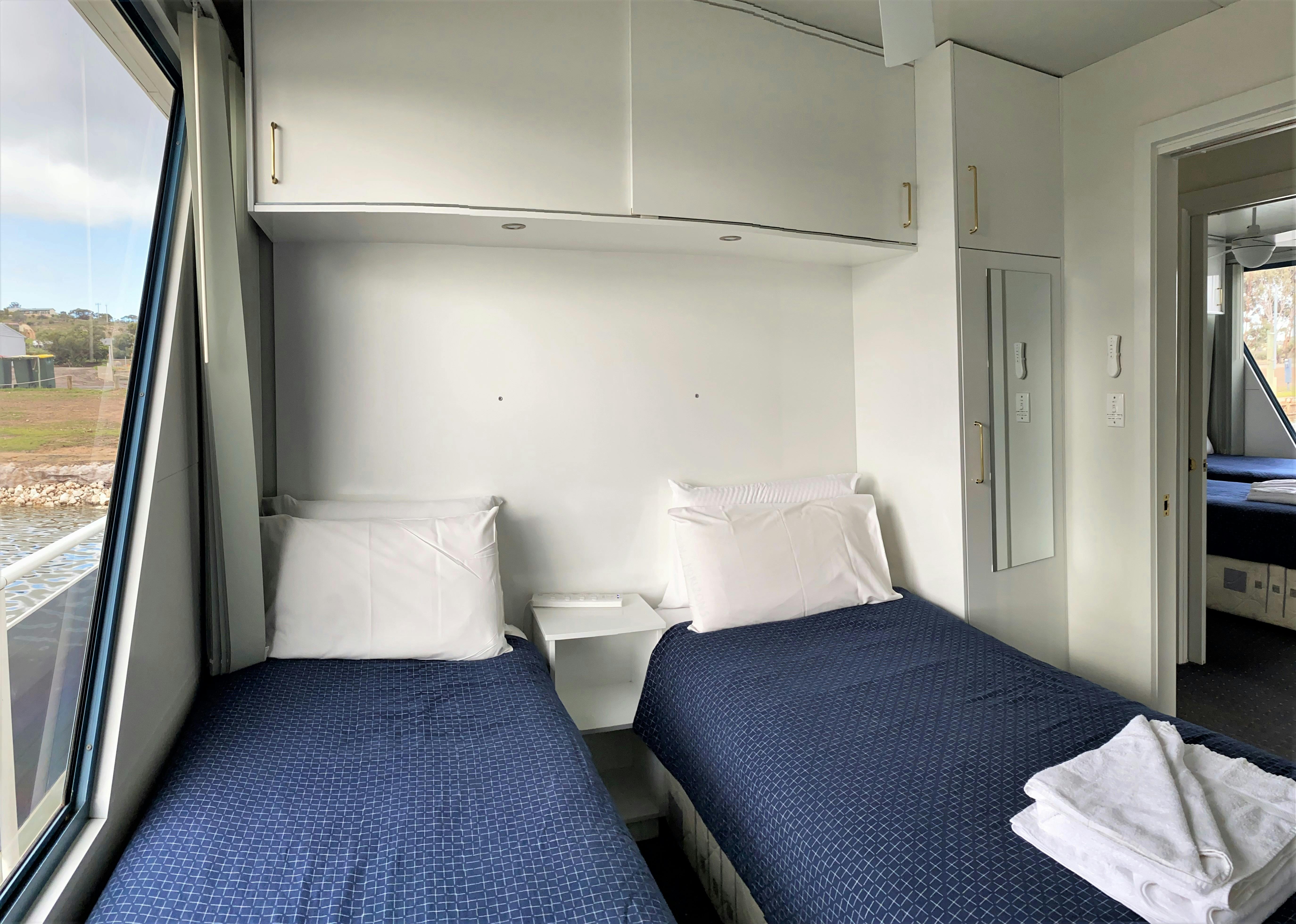 "King" or single beds