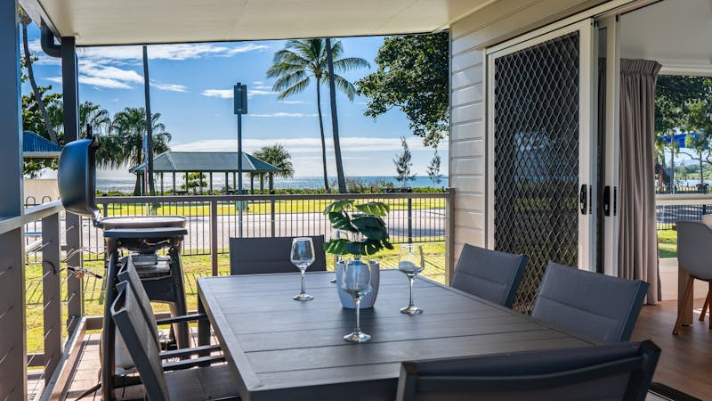 Oceanview Deluxe Villa (3BR)