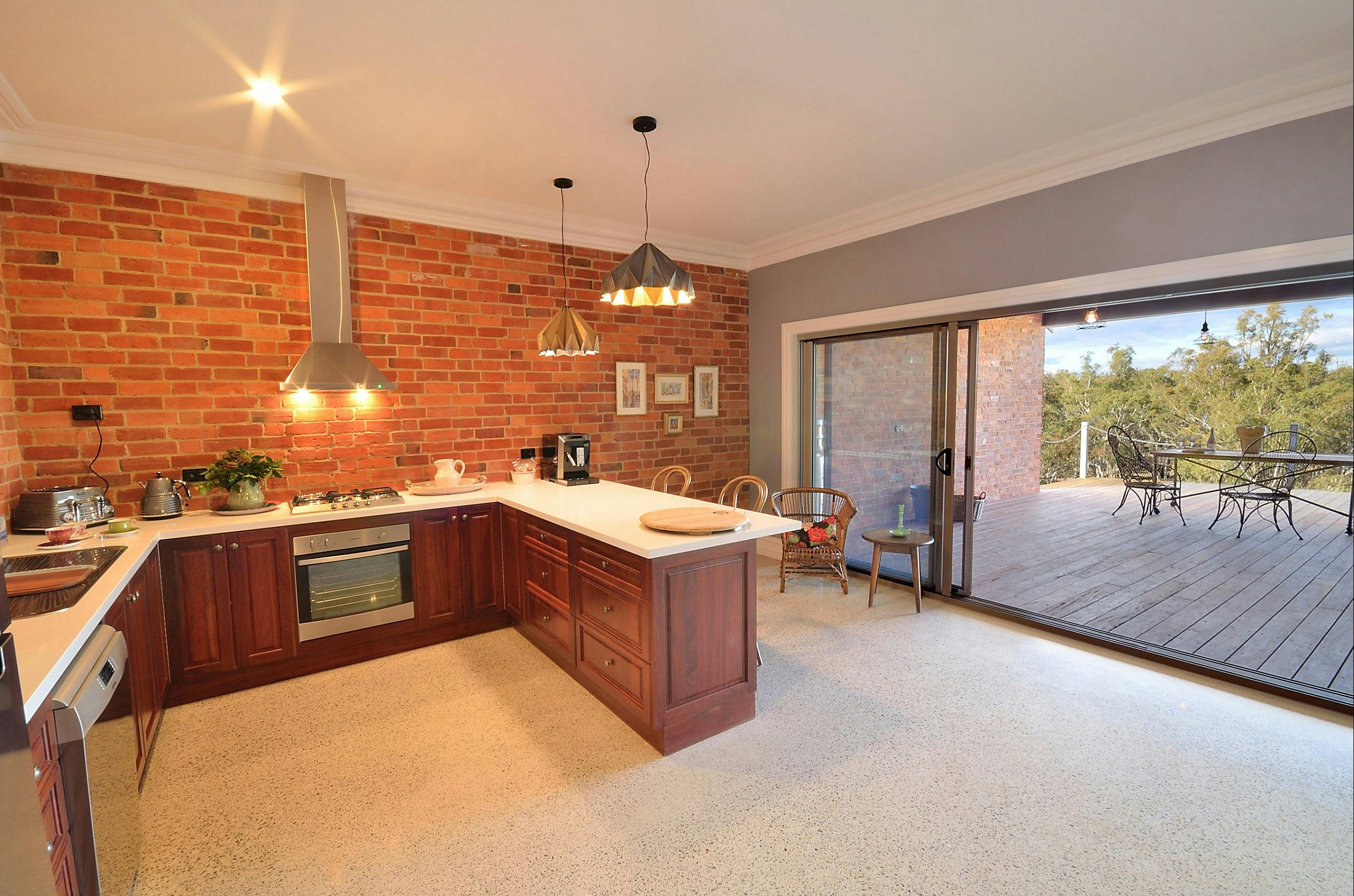 Starry Nights Luxury Accommodation: Moira Station