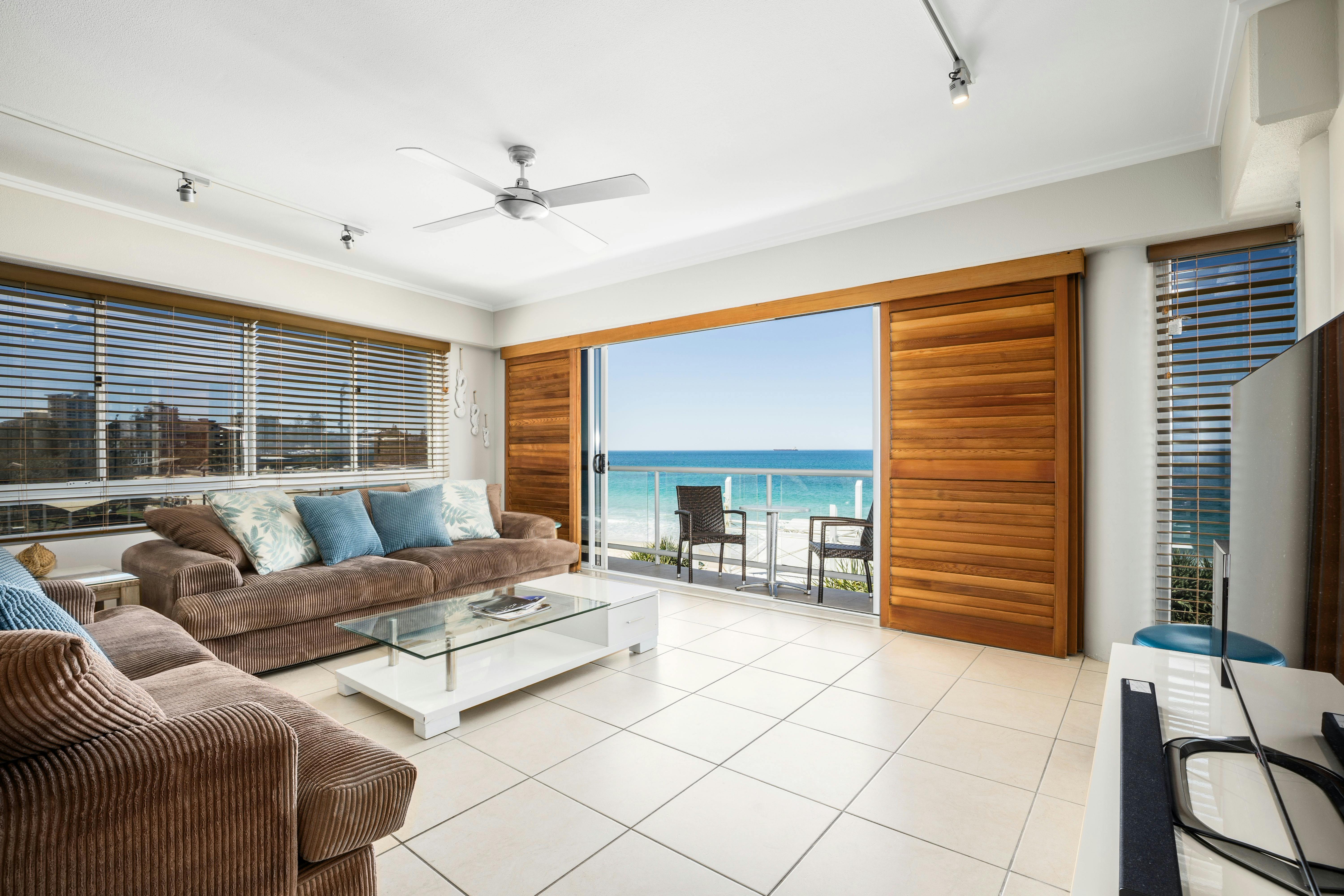 Lounge room