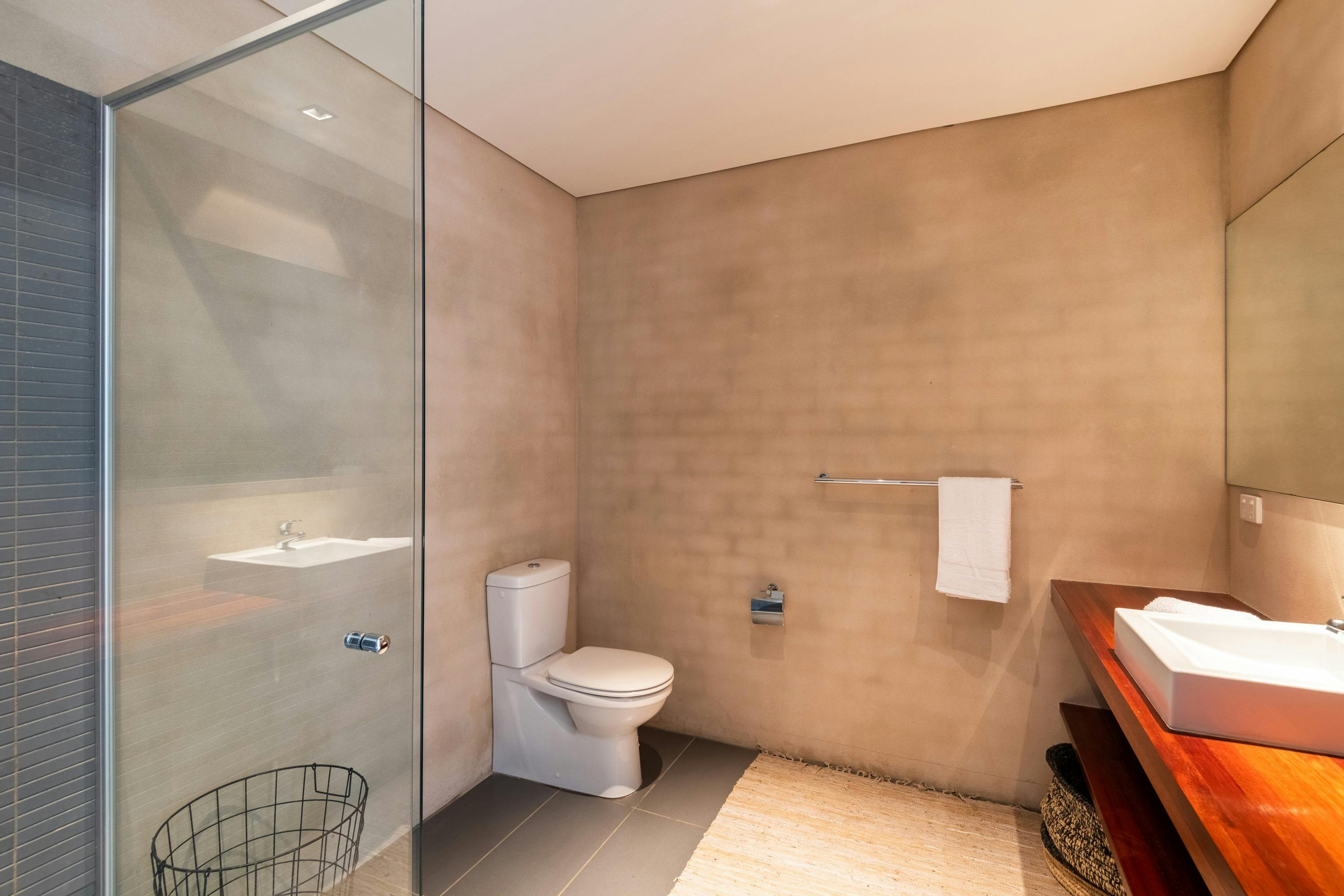 Courtyard Studio @ Due East