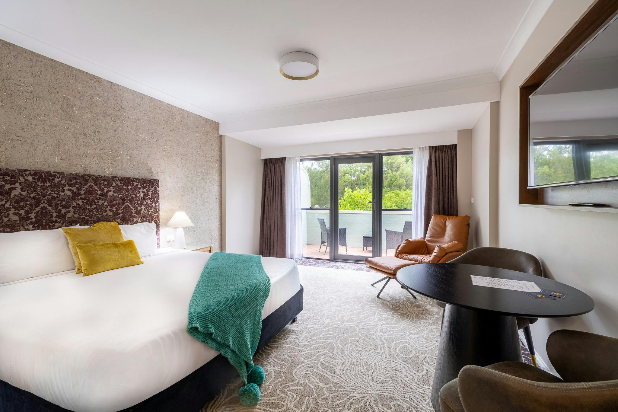 豪華加大雙人床客房