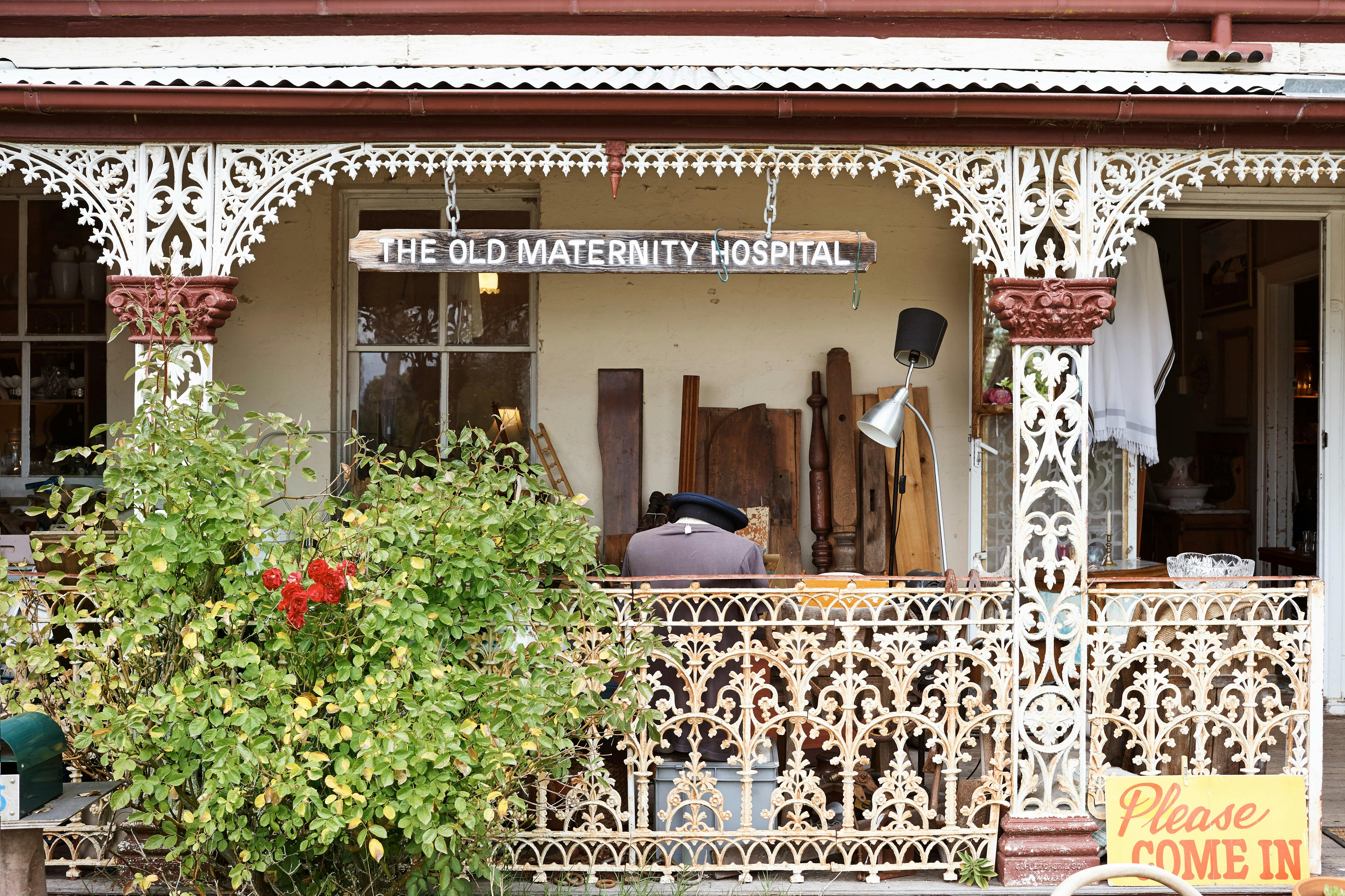 Born Vintage Collectables and Oldwares