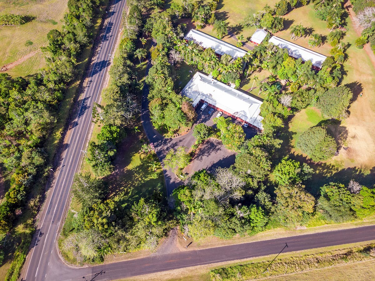 Malanda Lodge Motel Corner of Merragallan Road and Millaa Millaa Malanda Roads