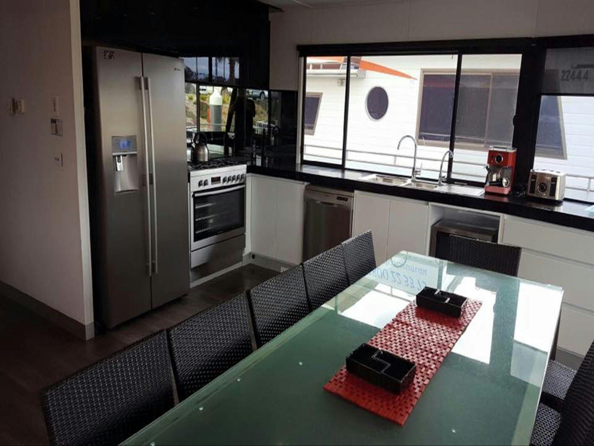 Sheer Indulgence full kitchen