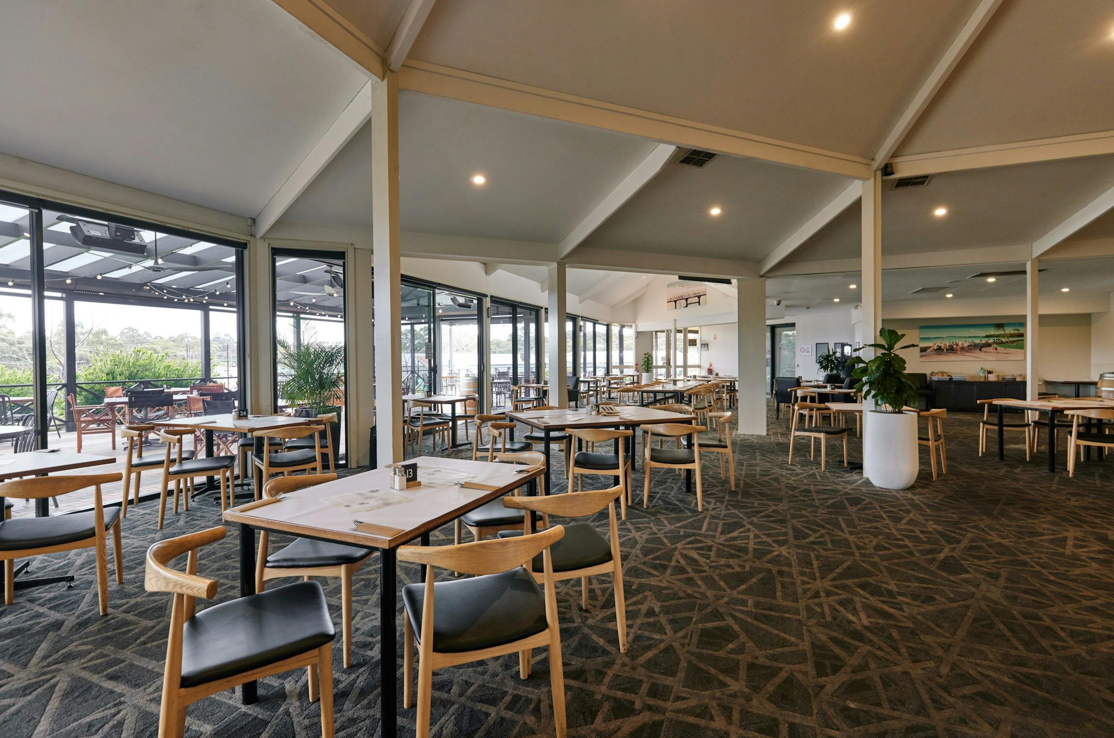 The Aussie Inn - Dining Area