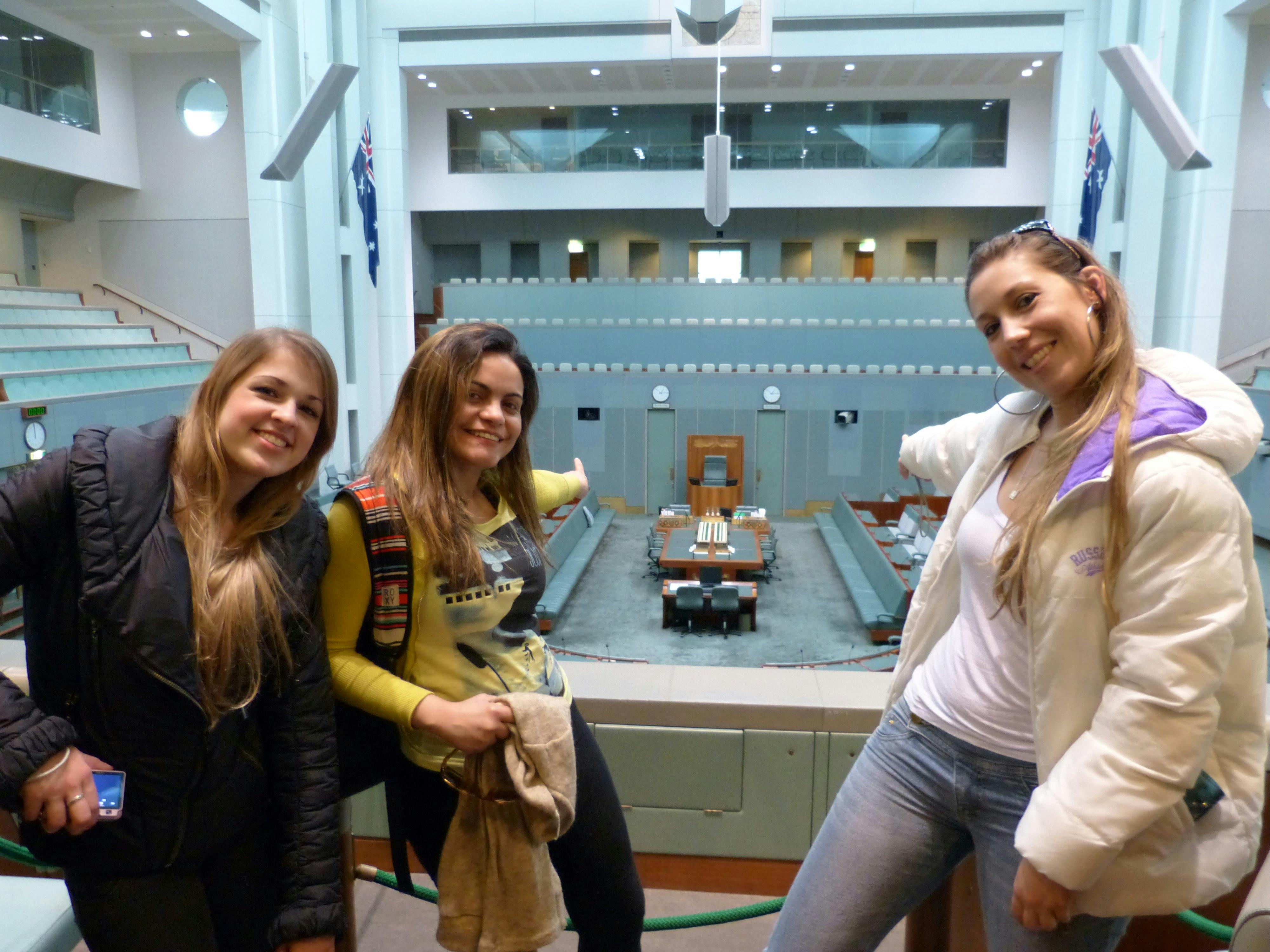 Im Parliament House auf einer Reise nach Canberra
