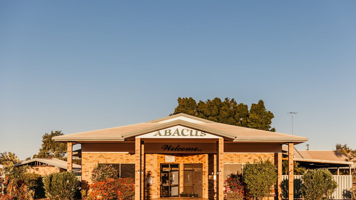 Abacus Motel - Exterior