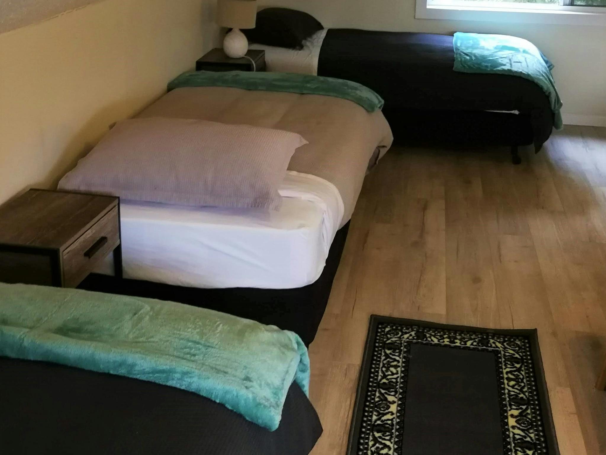 Wisteria single beds