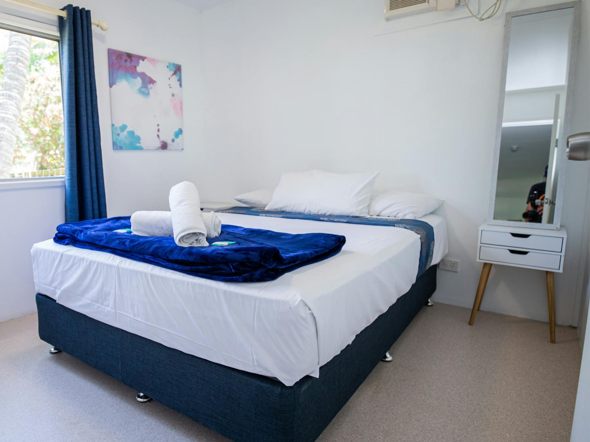 Hideaway House Queen Bedroom Hideaway House Queen Bedroom
