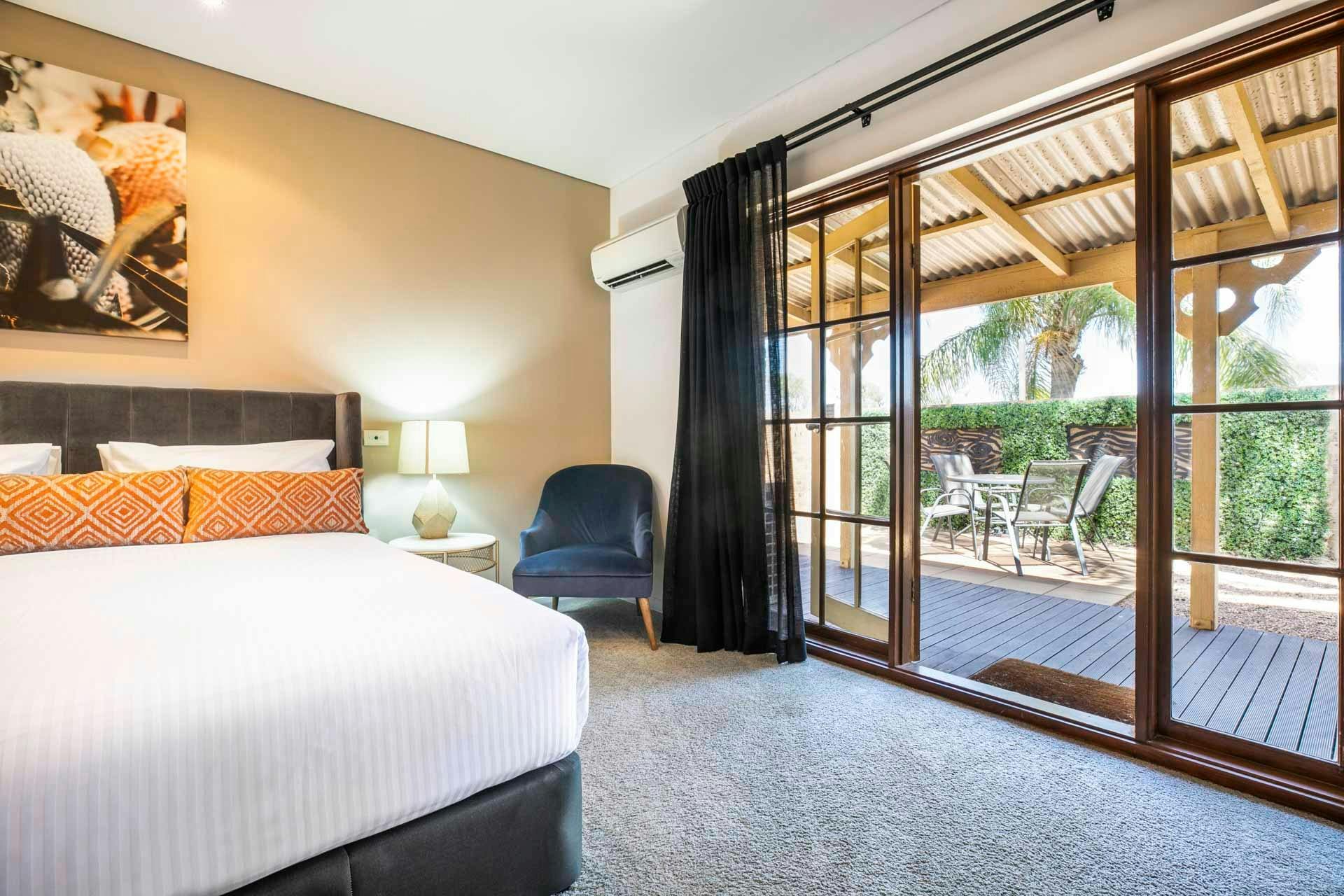 Nightcap at Macquarie Inn