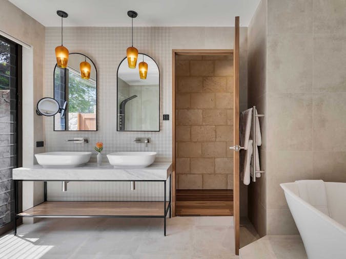 Escarpment Suite