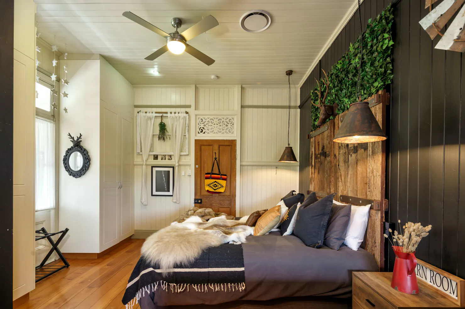 Beam Creek - Master bedroom