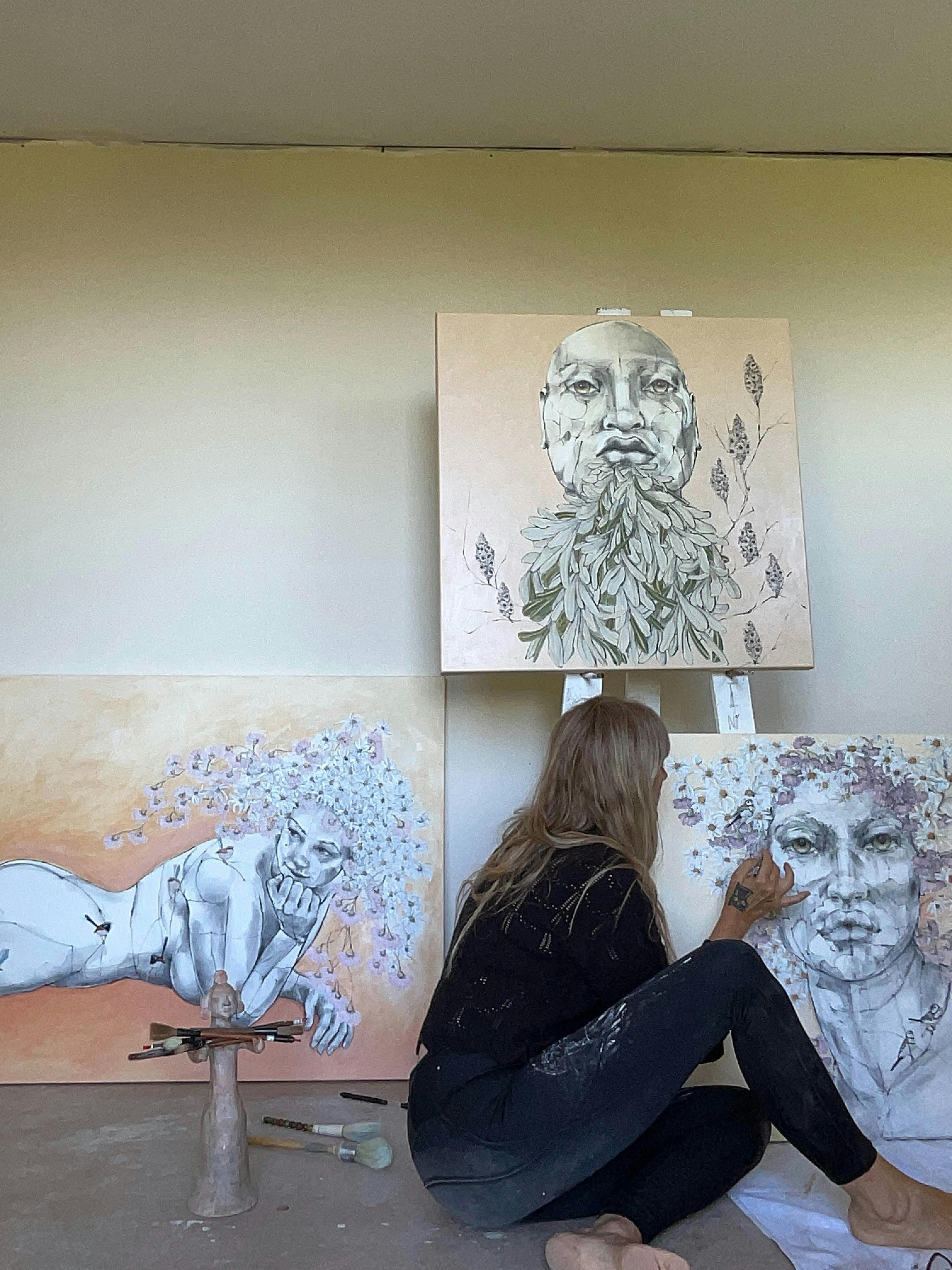 Monique Quarantine - Painter, Ceramic Artist