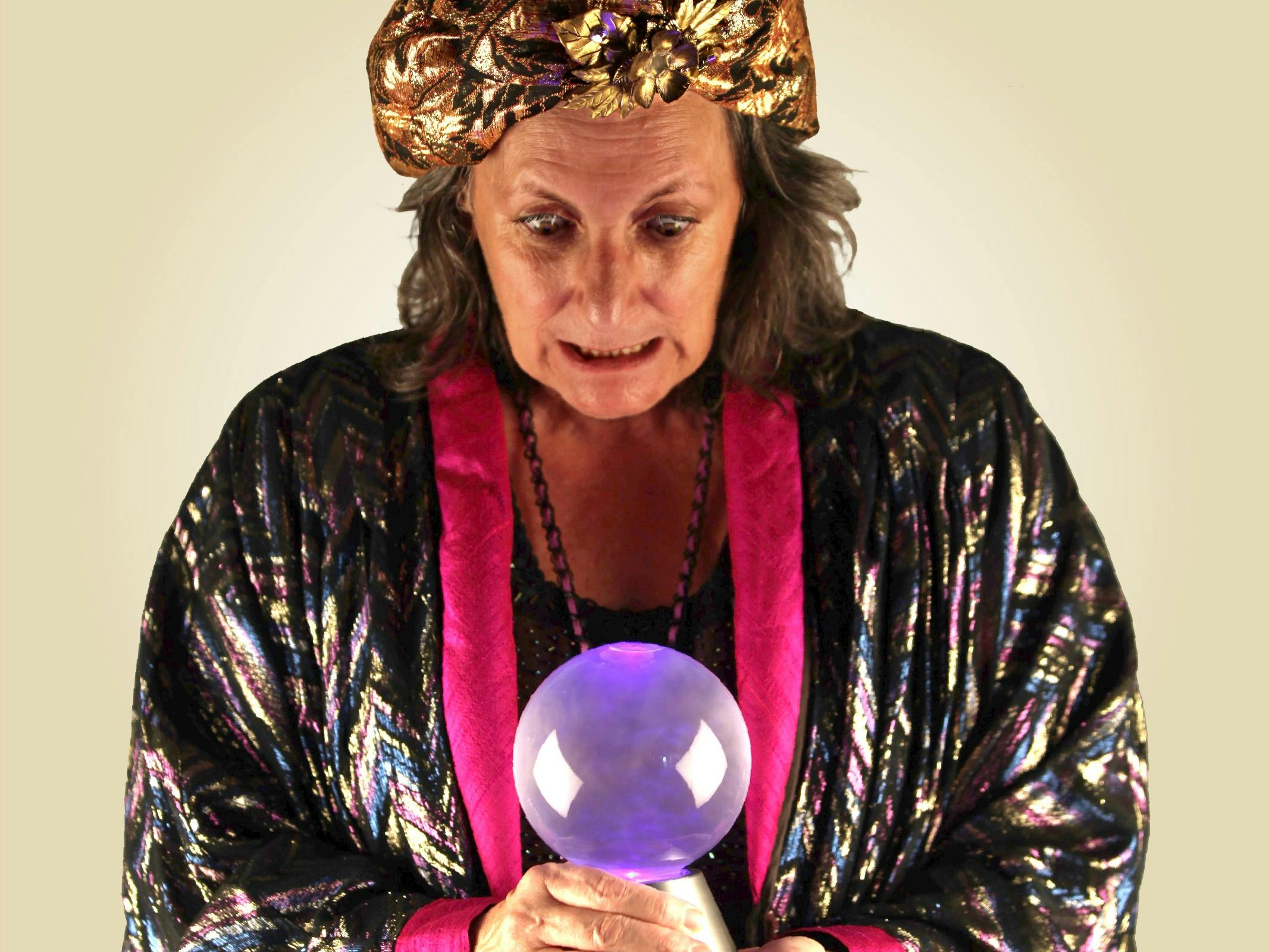 Noel Coward's Blithe Spirit