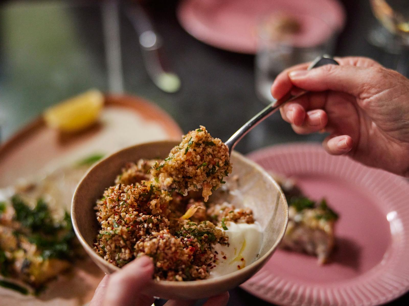 식당에 진열된 음식