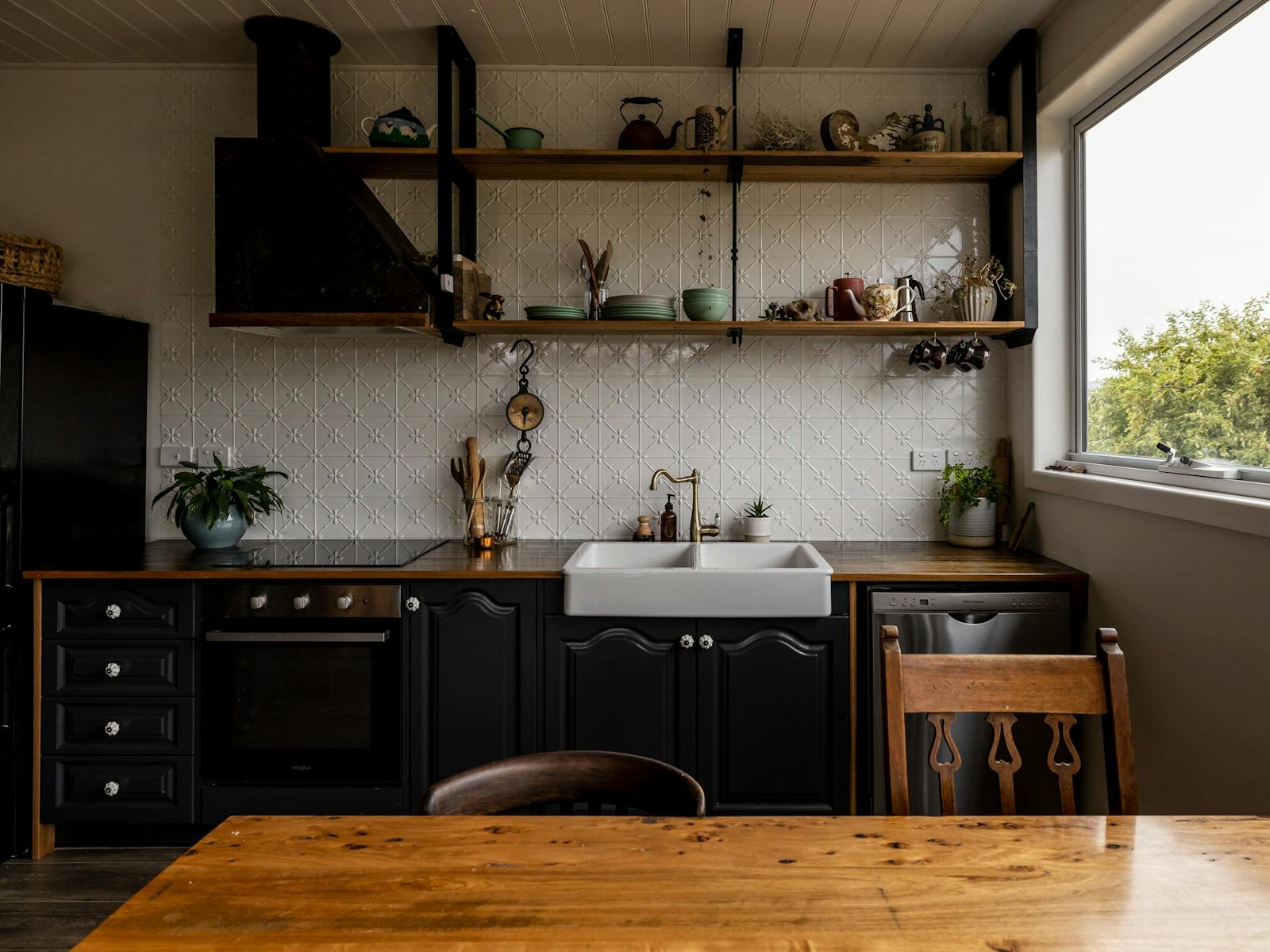 www.crookedchimneycottage.com