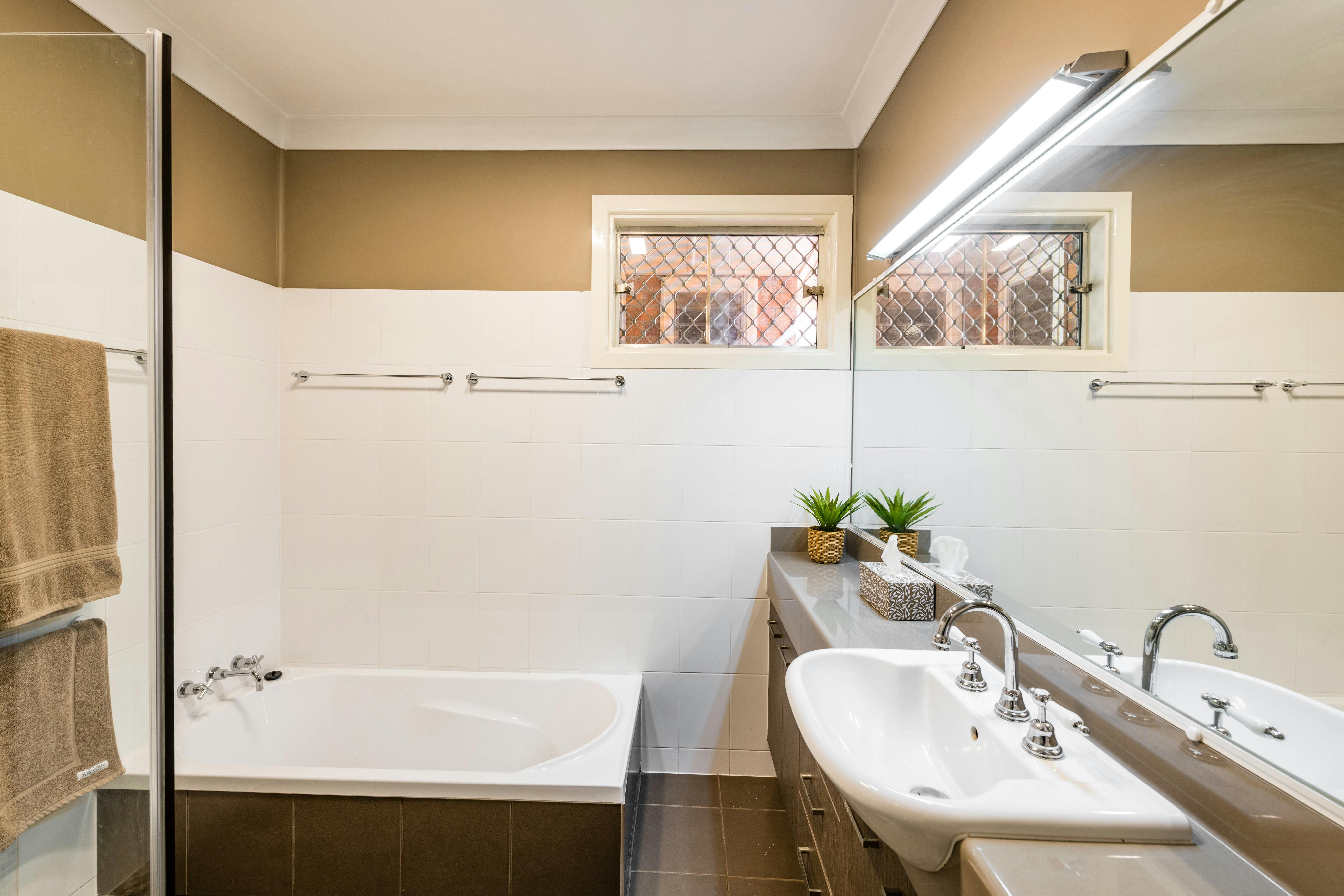 Hedge House Southern Queensland Country