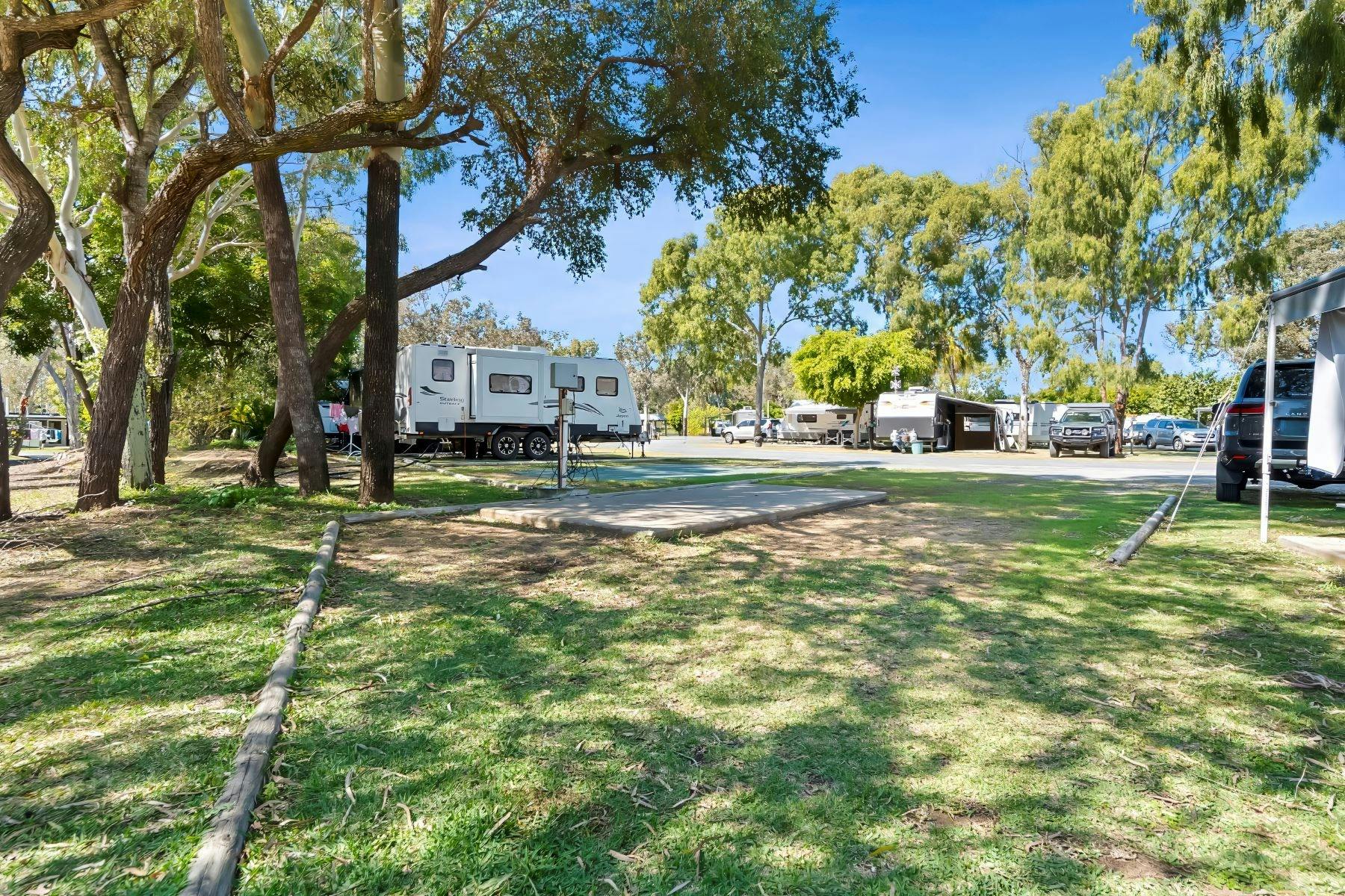 Large Powered Slab Site