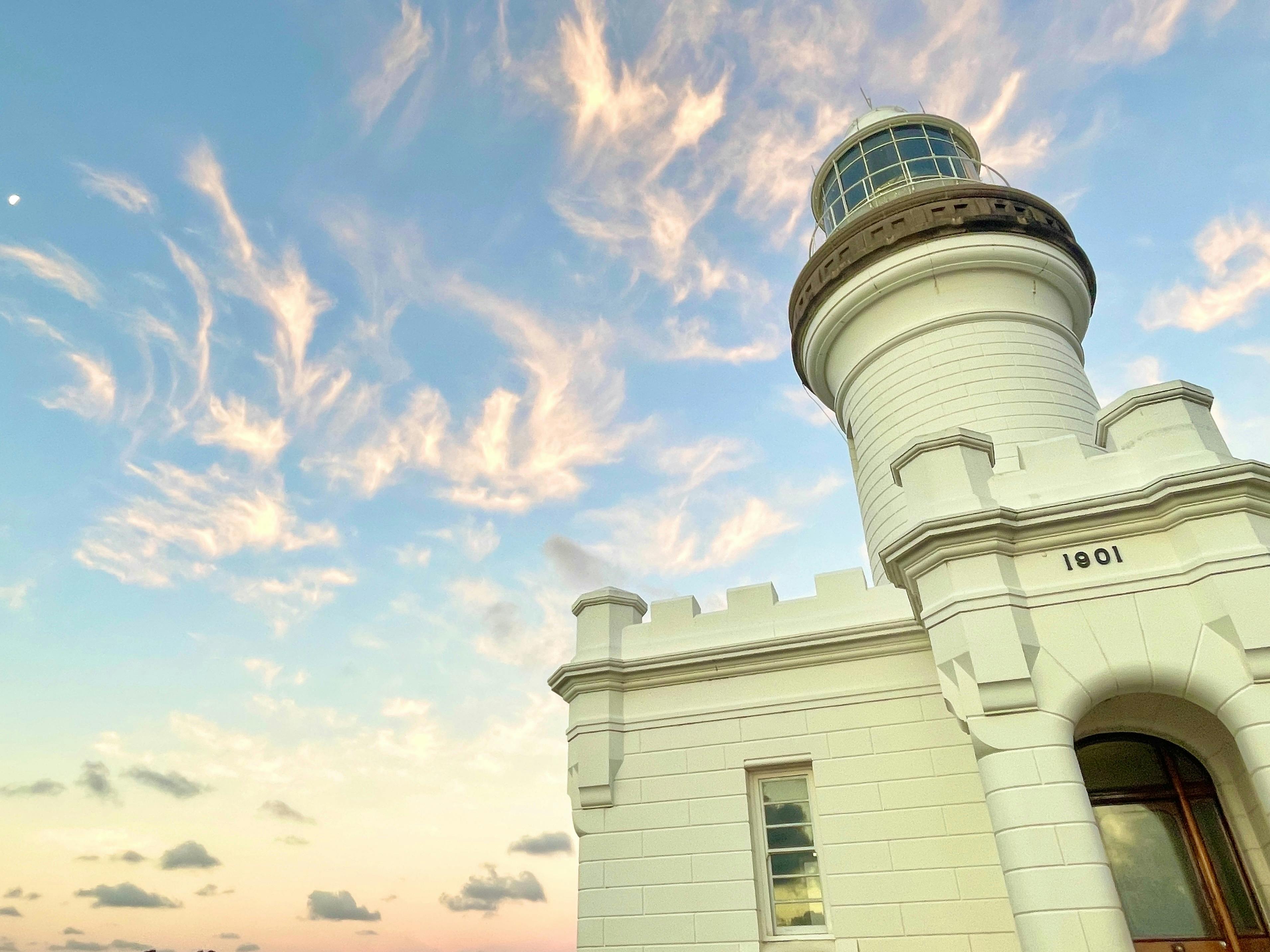 Byron Bay Ultimate Day Tour: Lighthouse Sunset, The Farm & Hidden Trails