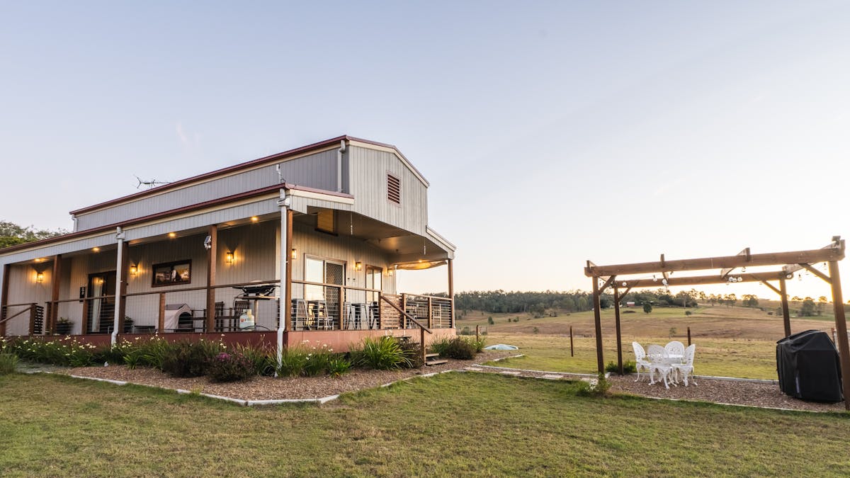 Clandulla Cottages, family friendly farmstay, Scenic Rim, 1hr drive from Brisbane and Gold Coast