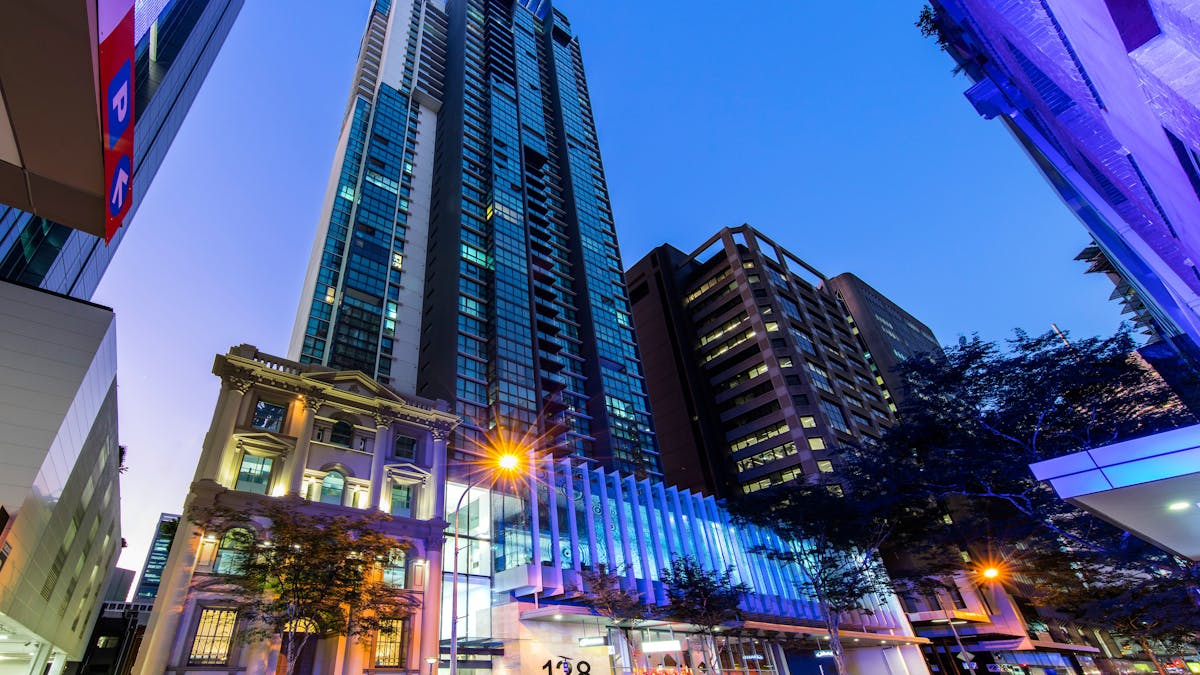 Oaks-Charlotte-Towers-Exterior-2