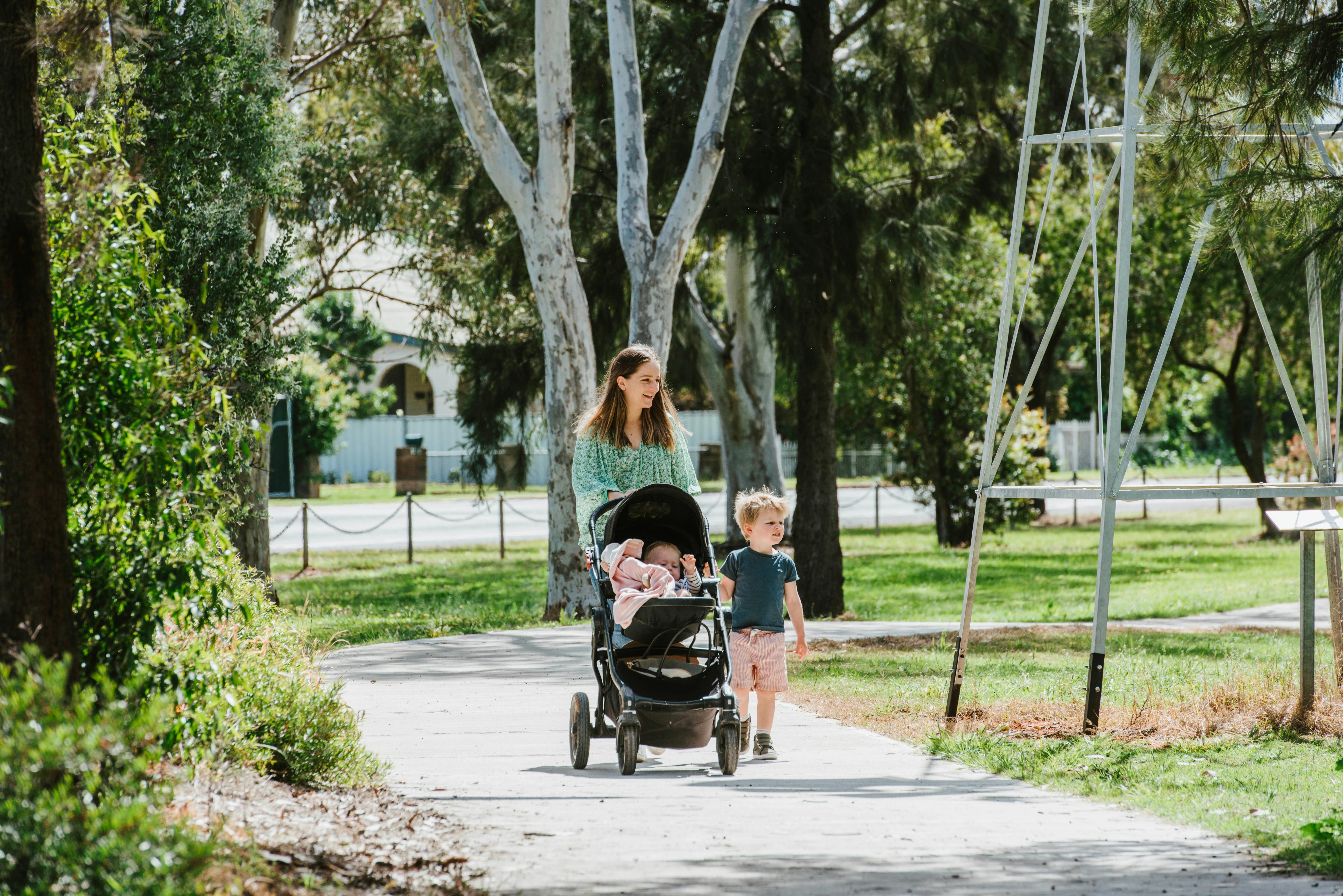 With updated wide footpaths, the Windmill Walk is accessible for prams and wheelchair