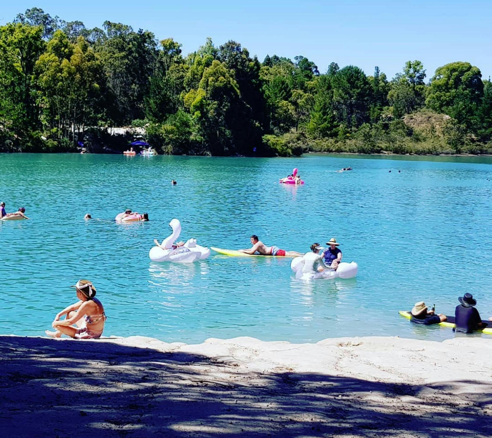 Black Diamond Lake