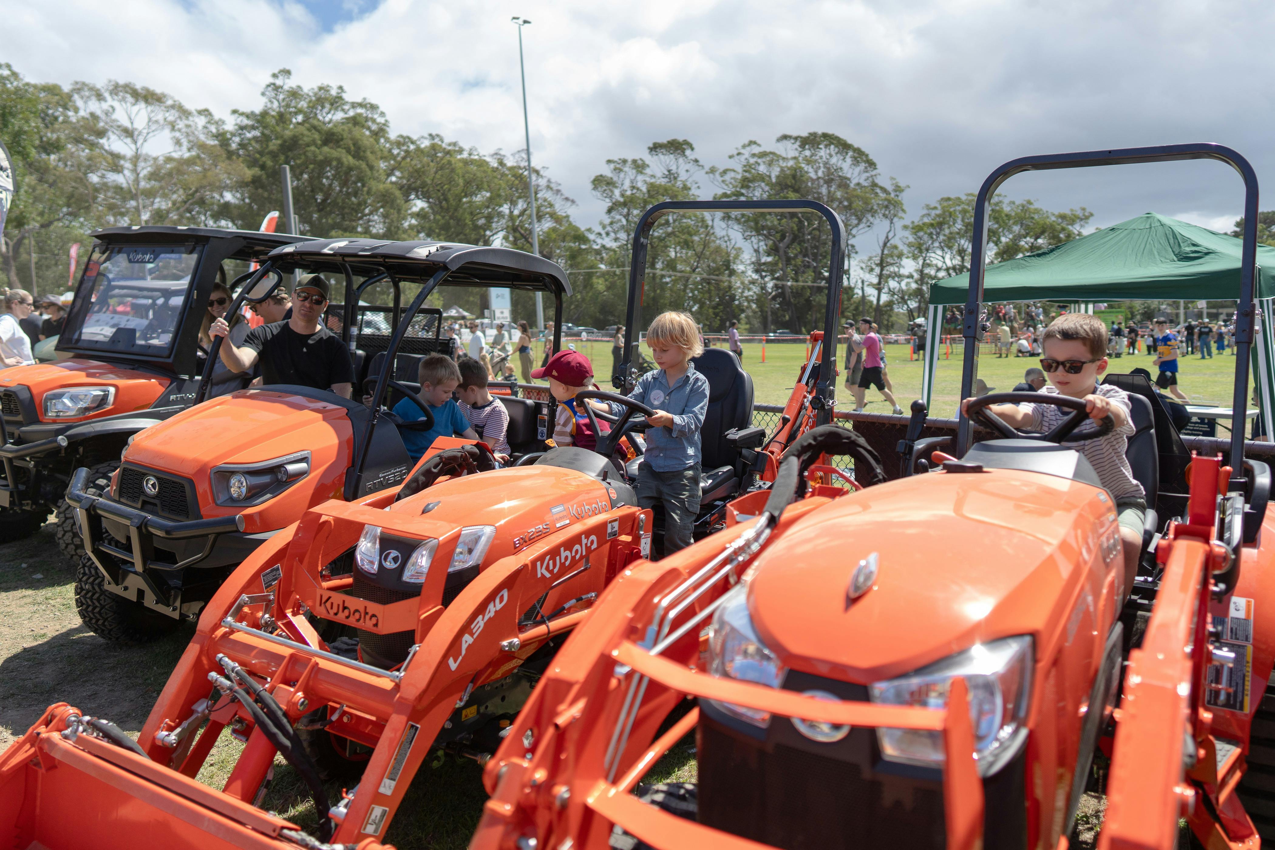 Red_Hill_Show_98th_ Tractors