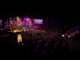 Crowd of The 60 Four