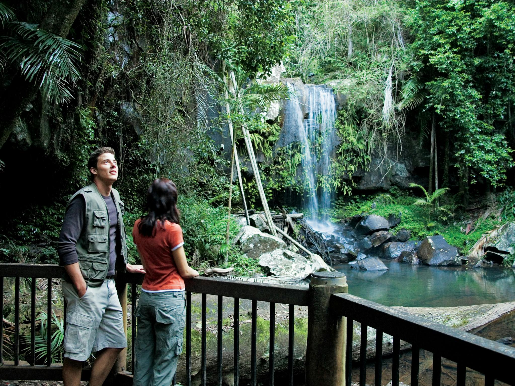 Couple of viewing deck at base of falls. Couple of viewing deck at base of falls.