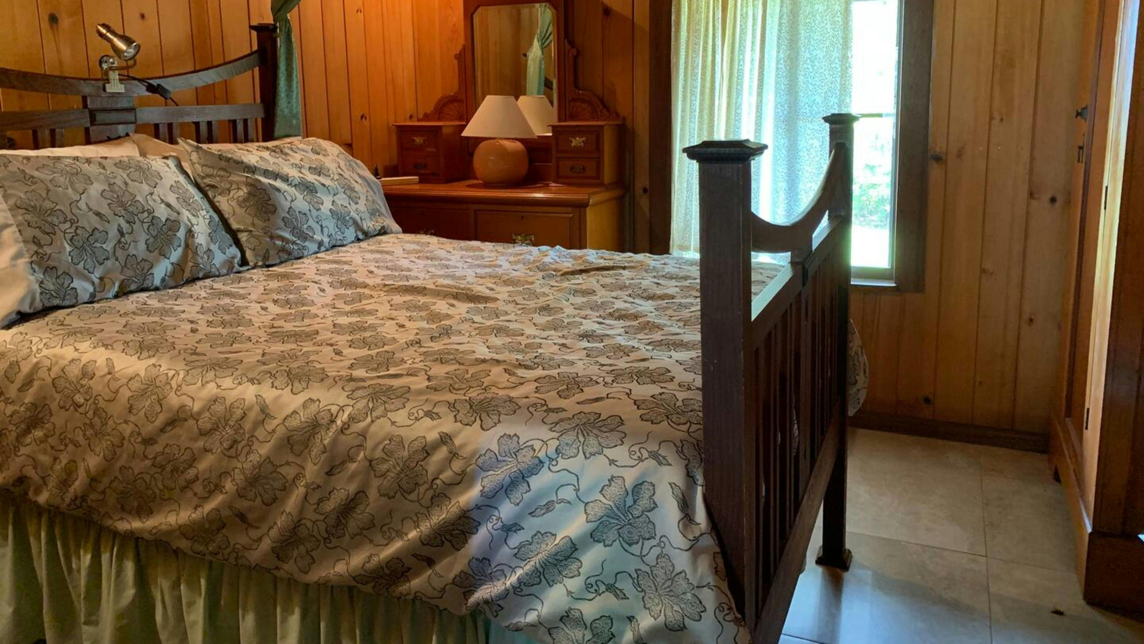 Fairlight- charming country cottage