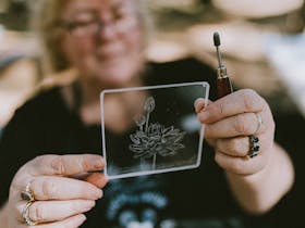 intaglio