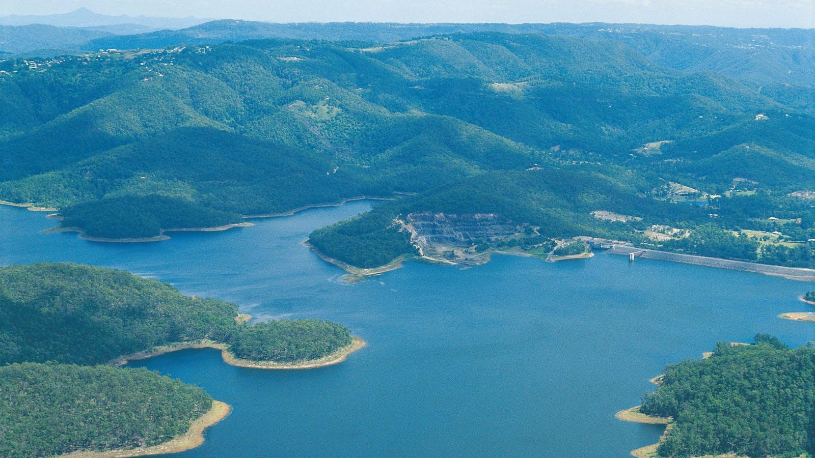 Hinze Dam
