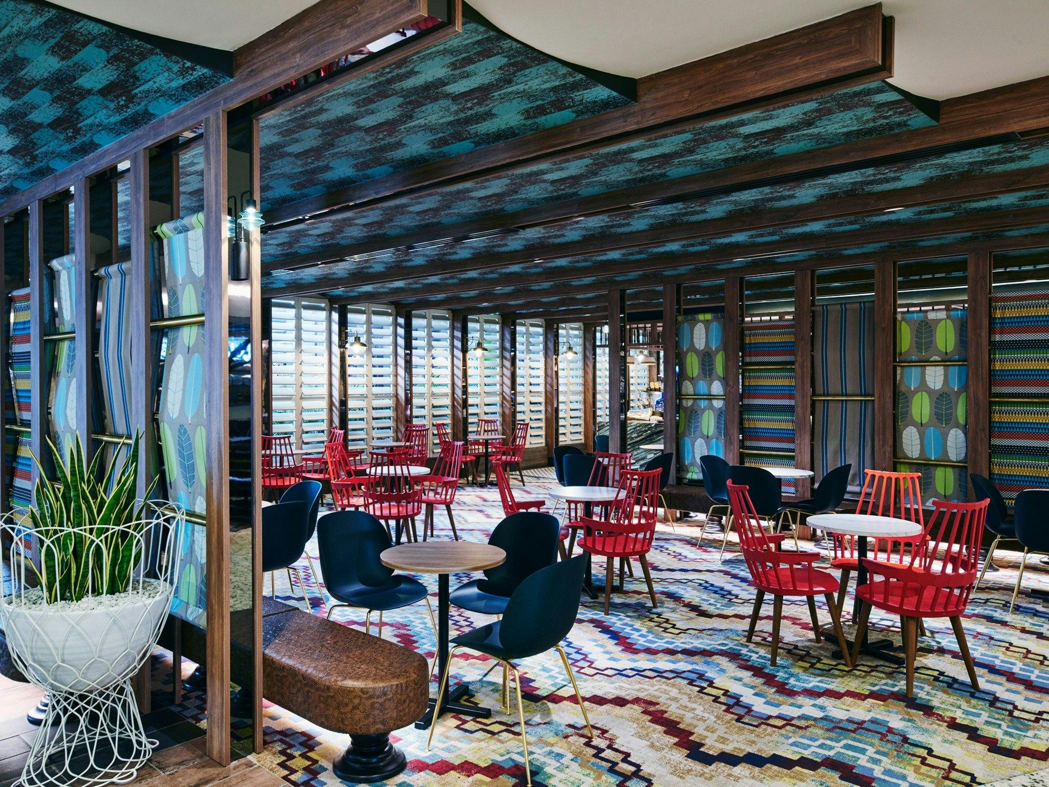 中心酒吧和咖啡館