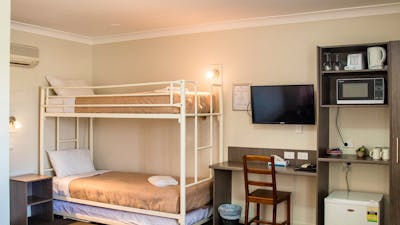 Lilac City Motor Inn